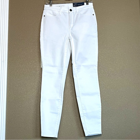 Talbots NWT Jeans  Size 2 - Picture 2 of 7